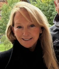 LISA WOLFE